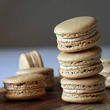 Cappuccino macrons